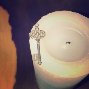 Super cute silver key